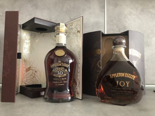 obrázek Appleton 30 a Appleton Joy