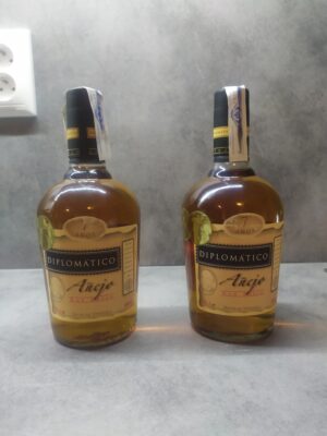 obrázek 2x Diplomatico Aňejo 7y 0,7l 40%