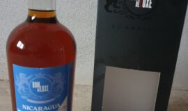 Rom de Luxe Nicaragua 21yo 61%