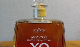 Kleiner Apricot XO 7yo