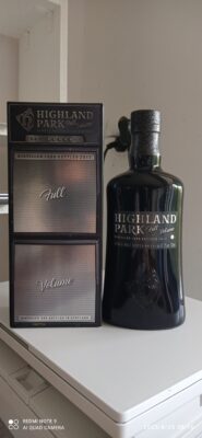 obrázek Skotská single malt whisky Highland Park Full Volume 17 yo