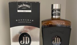 Jack Daniels Monogram 1998 (Smooth Silver Cap)