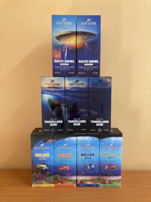 obrázek RUM SHARK – Set 9ti lahví