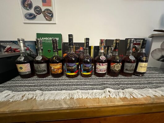 obrázek Prodám pár lahví Cognacu