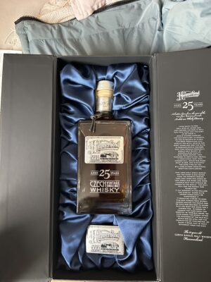 obrázek HammerHead whisky 25yo 40,7% 0,7L