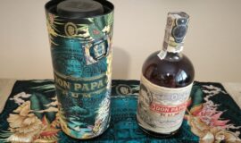 Don Papa Cosmic se šátkem