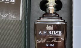 A.H.Riise Platinum 0,7l 42% AKCE