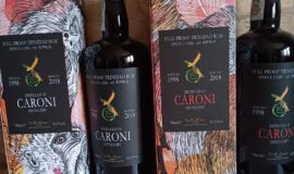 Set rumů The Wild Parrot 1998 Caroni Red WP 98635 20yo 62,9 % a 63.5% 700ml