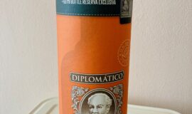 Diplomatico Mantuano 40% (0,7 l) + Reserva Exclusiva (0,05 l)