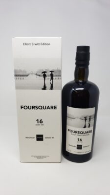 obrázek Velier Magnum Elliot Erwitt Edition Series #1 Foursquare 16y 2005 1,5l 61%