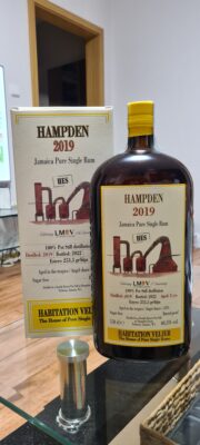 obrázek Habitation Velier Hampden 2019 3y HES 60,5 % 5. výročí LM&Velier 1,5 l – PLATÍ DO SMAZÁNÍ