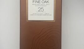 The Macallan Fine Oak Highland Single Malt Scotch Whisky, 25 letá.