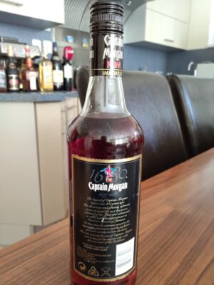 obrázek Captain Morgan Black Label Jamaica Rum 700ml