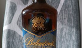 BALLANTINES SCOTCH WHISKEY QUEEN