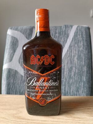 obrázek BALLANTINES SCOTCH WHISKEY ACDC