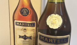 🥃 Na prodej: Martell Cognac – Le Petit Martell (s krabičkou, uzavřený)