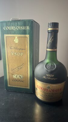 obrázek 🥃 Courvoisier VSOP Fine Champagne – vintage koňak (s krabičkou)