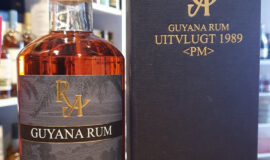 Rum Artesanal RA Uitvlugt Guyana Rum 1989