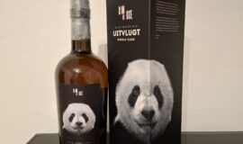RomDeLuxe 1990 Uitvlugt Wild Nature Series The Bear Collection no.1 Panda For Uhrskov Vine 30yo 55.2% 700ml