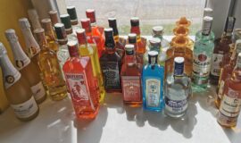 Mix alkohol – rumy, vína, vodky, whiskey, likéry, tequily