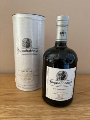 obrázek Bunnahabhain Feis Ìle 2020 – Amontillado Cask Finish (2010), 700ml, 56,9%
