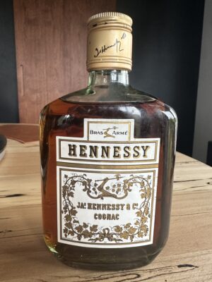 obrázek 🥃 Na prodej: Vintage koňak Hennessy – originální plnění z 60.–70. let