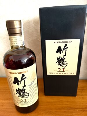 obrázek Nikka Taketsuru 21 Years Japanese Pure Malt Blended Whisky 43.0%