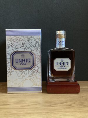 obrázek UNHIQ XO Oliver Rum