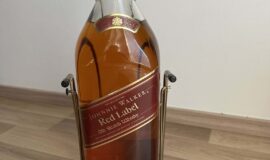 Johnnie Walker Red Label – 4,5 l + stojan