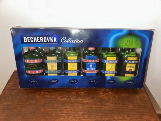 obrázek Sběratelská sada Becherovka Collection (6x 0,05 l) – limitovaná edice 2012