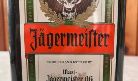 Sběratelský Jägermeister 1,0 l (2007) – Originálně zatavený v obalu