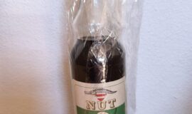 Retro ořechový likér NUT – Fruta, ČSSR (neotevřený, původní balení)