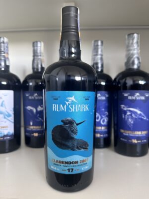 obrázek Rum Shark Clarendon 2007 60,8%