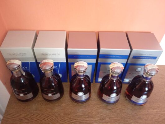 obrázek Diplomatico Single Vintage 2001, 2002, 2004, 2005, 2007 – CZ 100% STAV