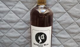 Schwarzer Wermuth Wein Lienz 17% 1l