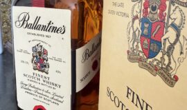 Ballantine’s Finest 3,78 l / 43 % – obří vintage láhev (cca 1970s)