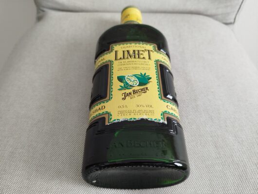 obrázek Sběratelský alkohol Becherovka limet Hospod Investice aperitiv Legenda