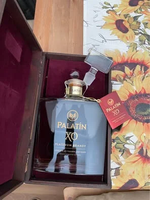 obrázek Palatín XO Platinum 40% 0,7 l