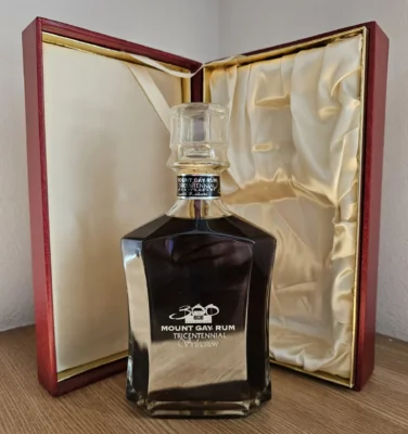 obrázek Mount Gay Tricentennial Selection 43% 0,75l
